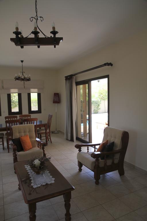 Eve Pissouri Xιnisteri Villa Habitación foto