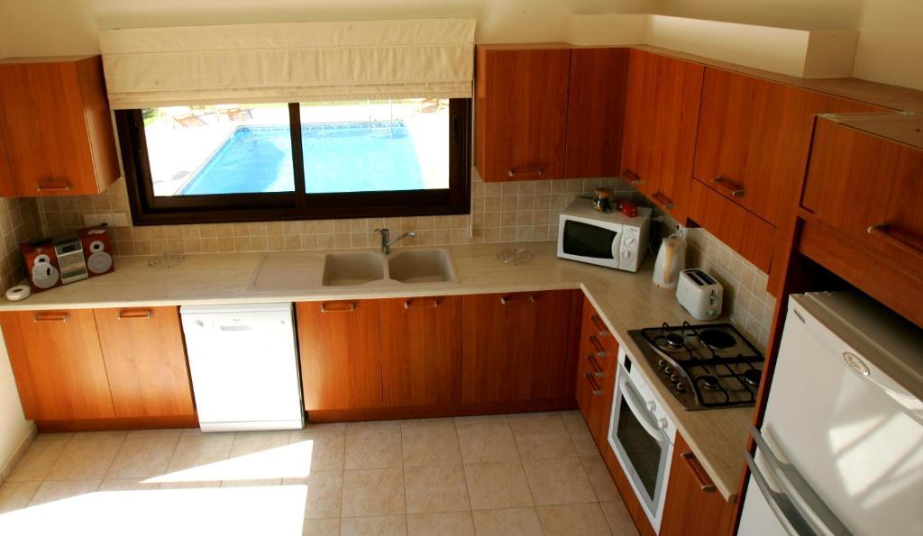 Eve Pissouri Xιnisteri Villa Habitación foto